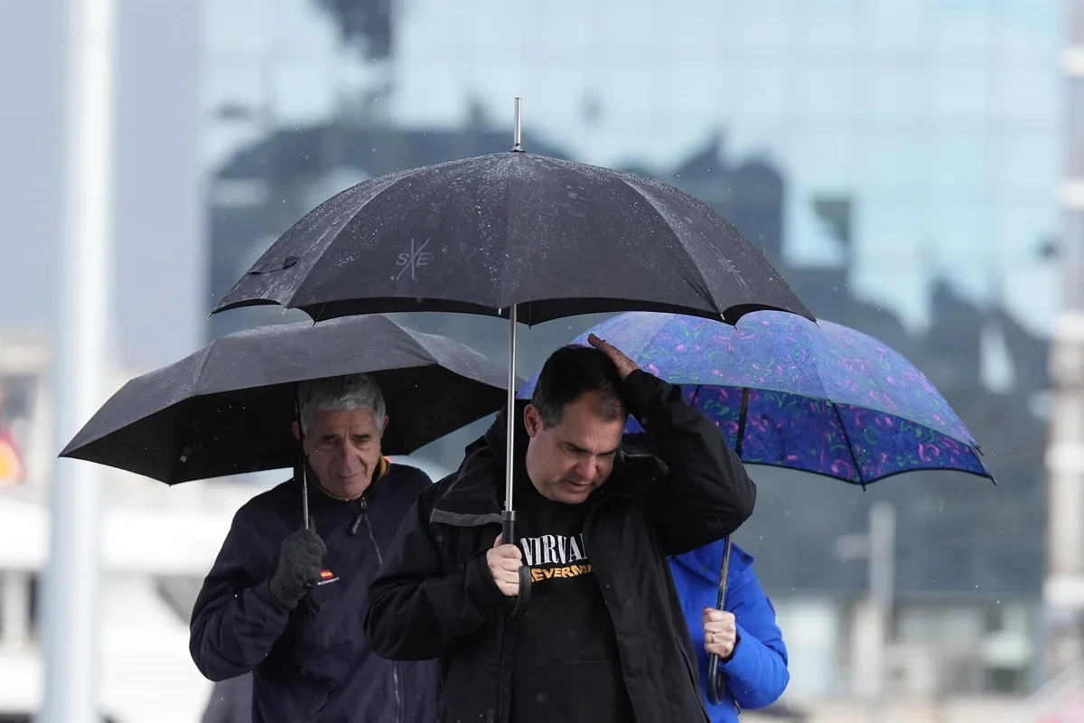 Protecció Civil envía un Es-Alert por lluvia torrencial a cinco comarcas más de Cataluña