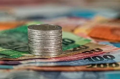 Will it hold or rise? SARB to announce interest rate decision this afternoon