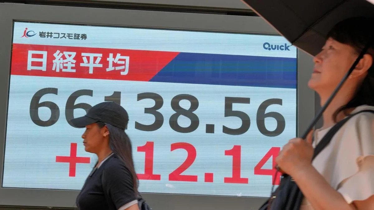 Asian stocks hesitant before Nvidia report, oil slips