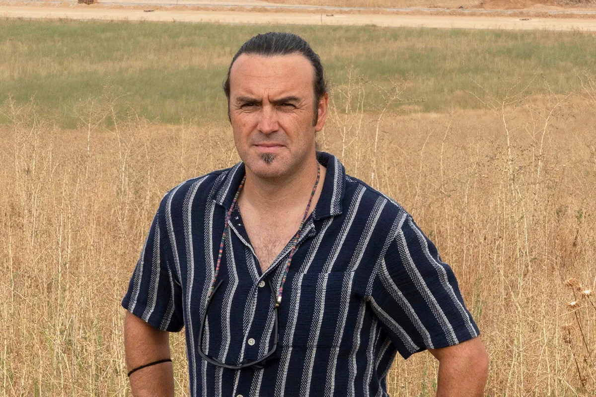 Los campos de la España rural que no quieren nubes (de datos): "Me preocupa que esto divida un poco al pueblo"