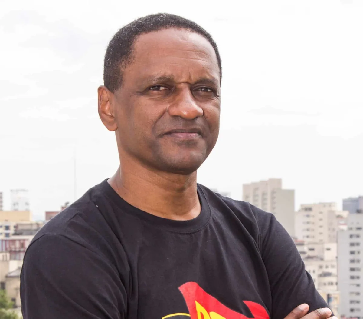 Hertz Dias é de esquerda ou direita? Entenda o posicionamento do candidato à presidência