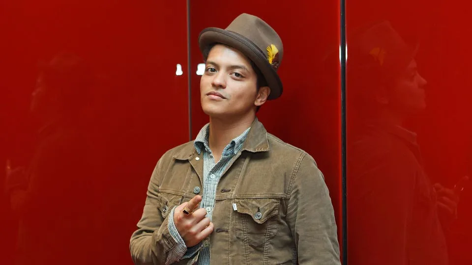 Bruno Mars Ties One Of The Top R&B Artists Of All Time
