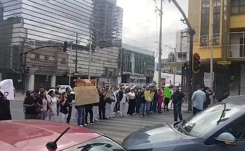 Trabajadores del IMSS convocan a protestas en cinco hospitales de Nuevo León; exigen aumento salarial del 10%