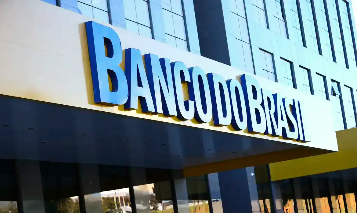 Bancários fazem paralisação nacional de 24 horas nesta quinta-feira