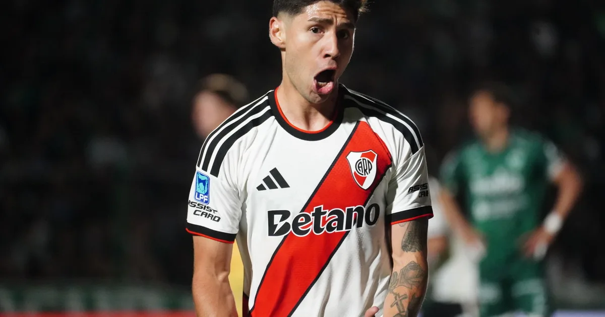El llamativo gesto de Montiel en el empate de River