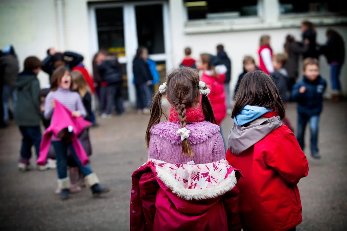 Le questionnaire sur les VSS à l’école reporté : faut-il désespérer de nos politiques éducatives ?