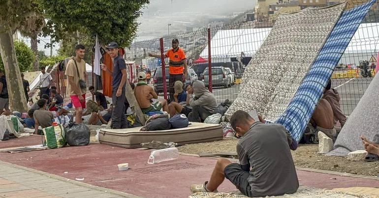 3.000 menores não acompanhados em centros de Ceuta