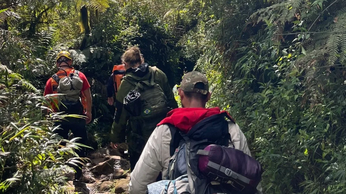 'Tentaram retornar, mas condição estava extrema', dizem bombeiros sobre turistas que ficaram 40 horas desaparecidos em cânion no RS