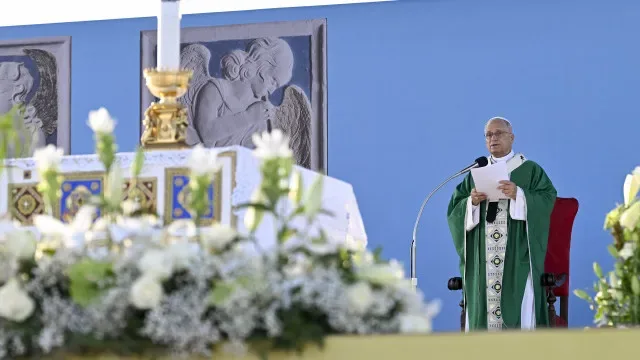Ébola: Papa pede resposta internacional para travar epidemia na RDCongo