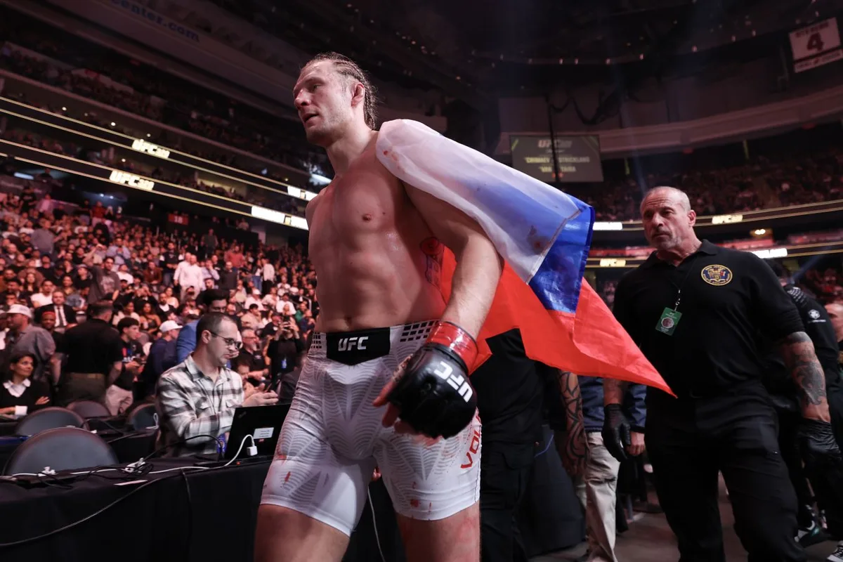 Волков опустился на четвёртое место в рейтинге тяжелого веса UFC, Павлович стал вторым