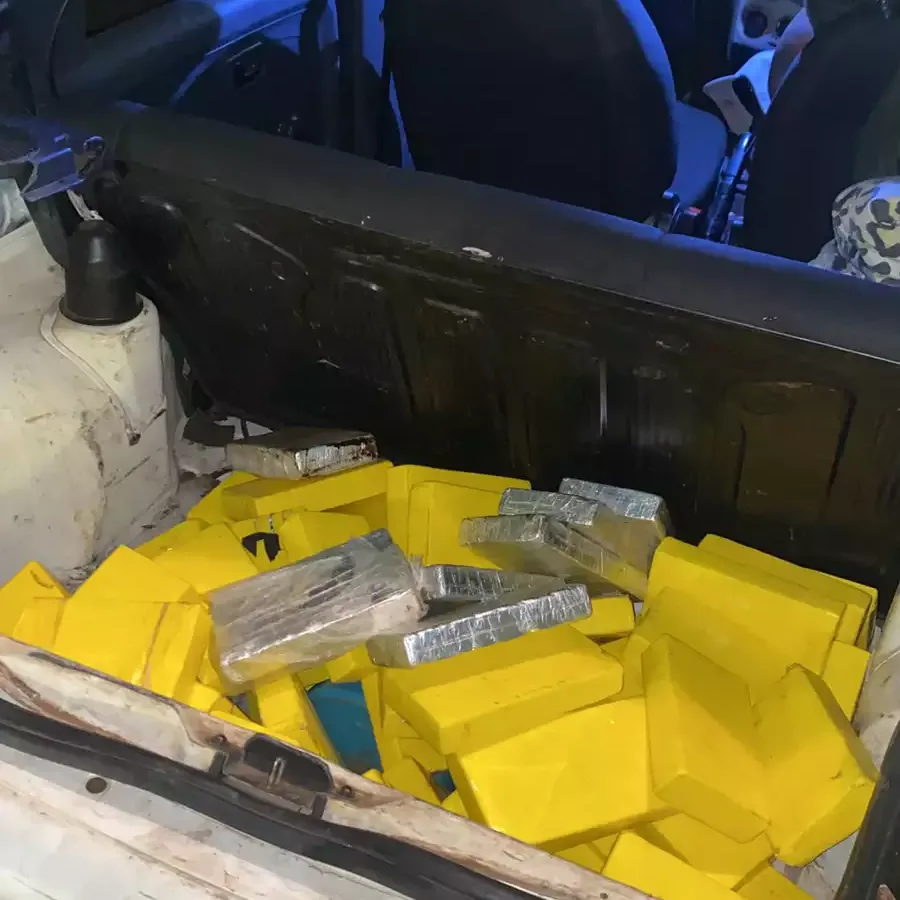 Cocaína avaliada em R$ 4,7 milhões é apreendida em carro no Jardim Noroeste
