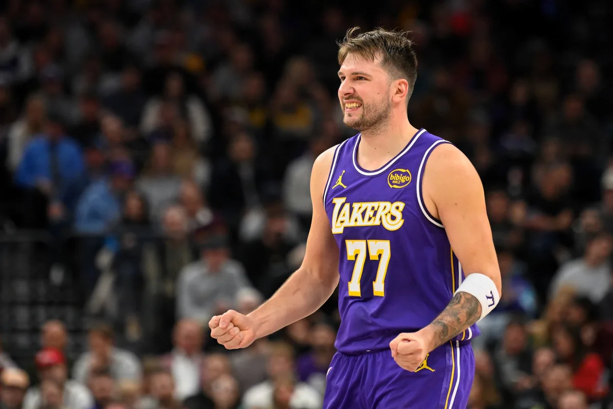 NBA: Empresários compram o Los Angeles Lakers por R$ 64 bilhões