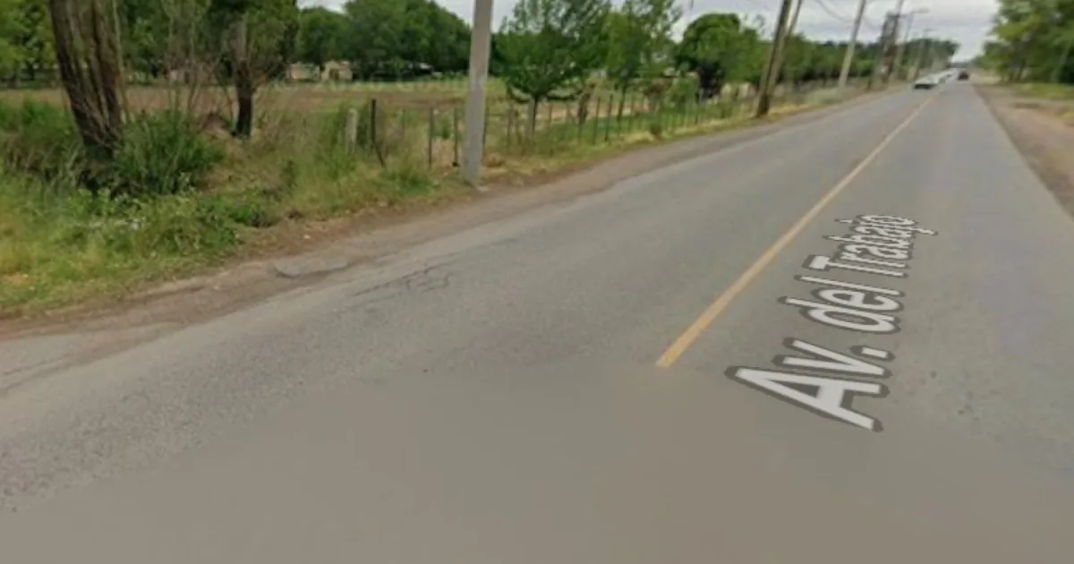 Murió un joven tras un fuerte choque en Plottier este domingo: iba en moto, qué se sabe