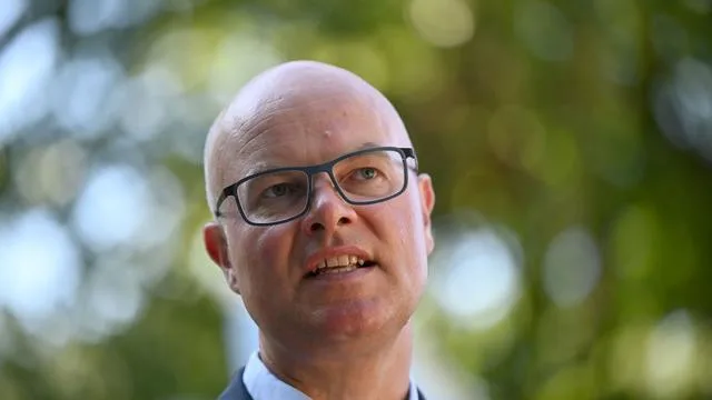 Hohe Spritpreise: Umweltminister: «Tankrabatte sind Beruhigungspillen»
