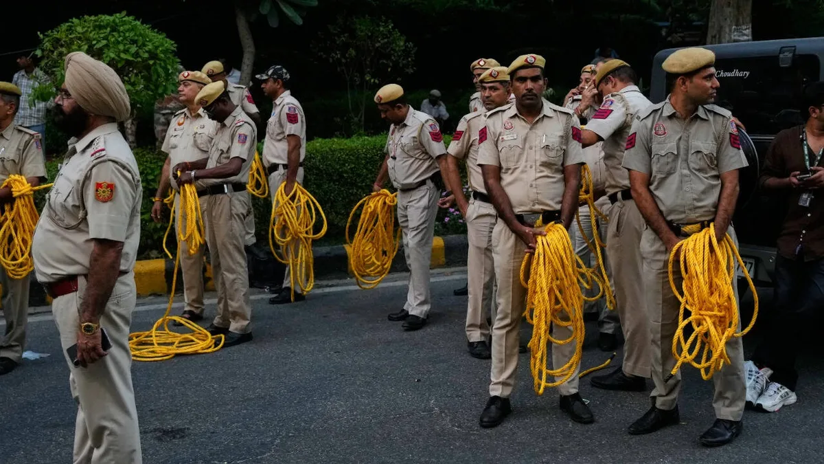 FIR registered after Kashmiri youth alleges assault at Connaught Place protest