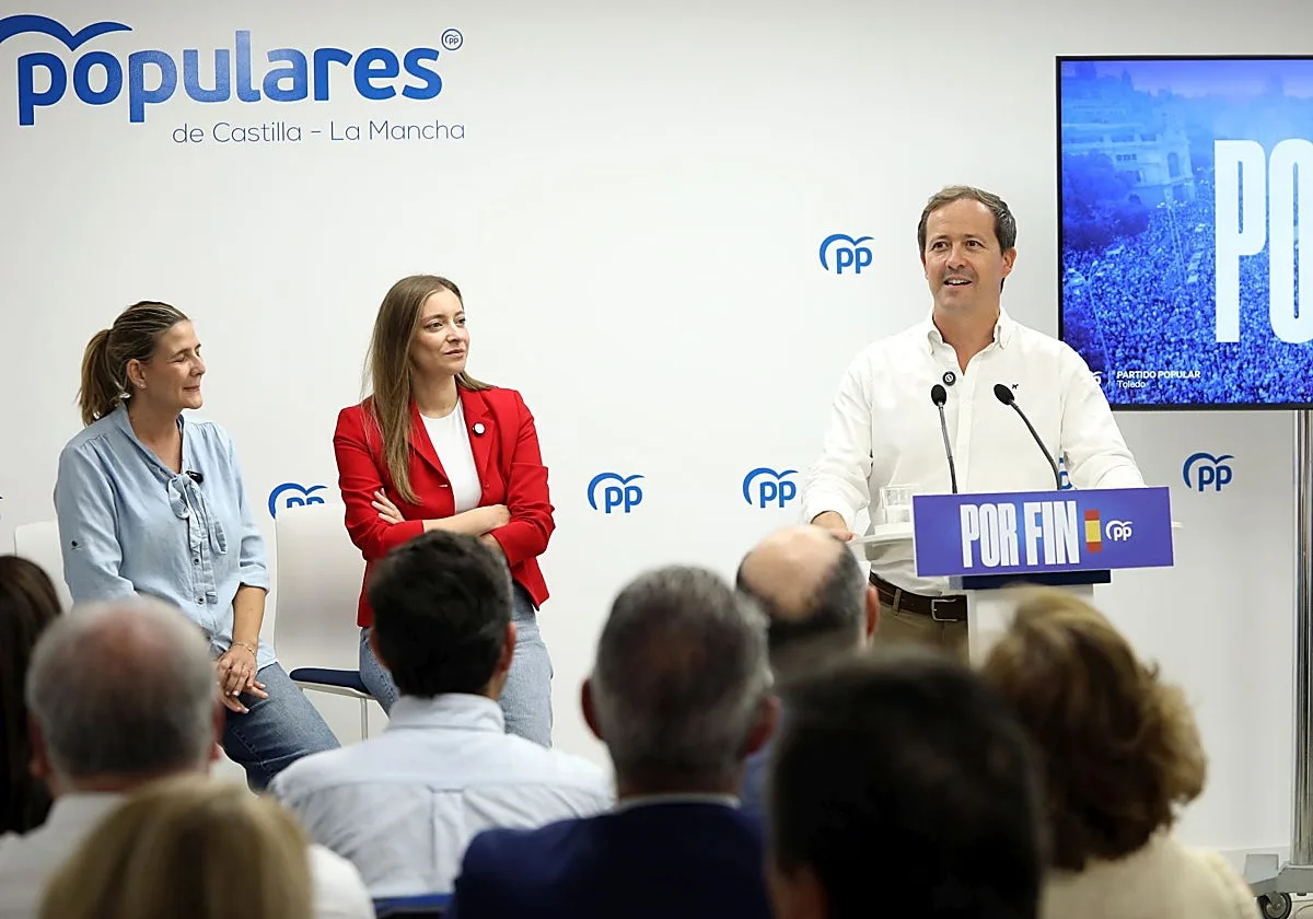 Velázquez acusa a Sánchez de «despreciar» a Toledo y pide acabar con la «mafia» del Gobierno