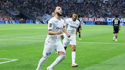 En ouverture de la saison de Ligue 1, l'Olympique de Marseille écrase Strasbourg