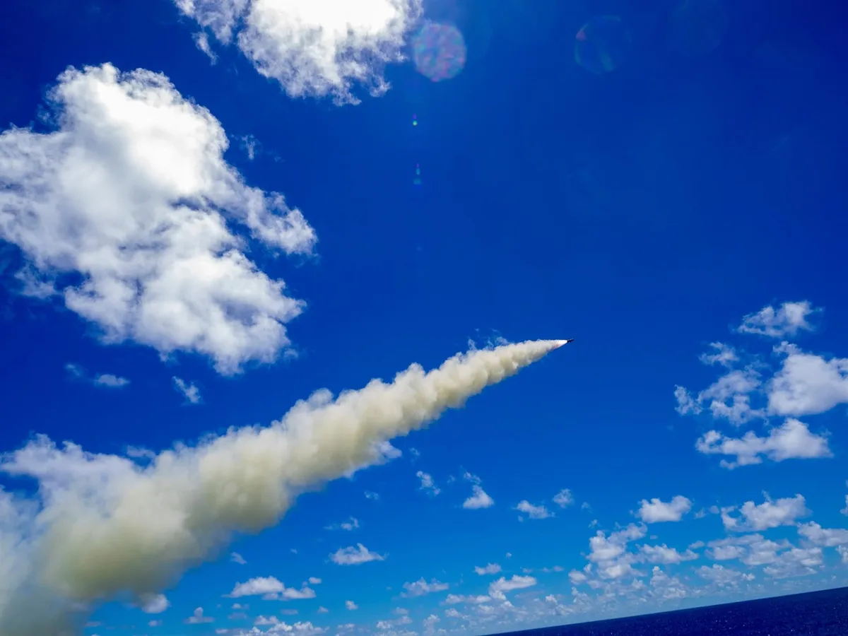 Corea del Norte lanza un misil hacia el mar del Japón