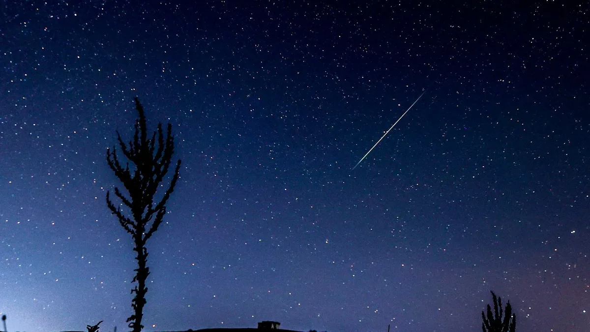 Un bólido de origen asteroidal sobrevuela el mar de Alborán a 77.000 kilómetros por hora