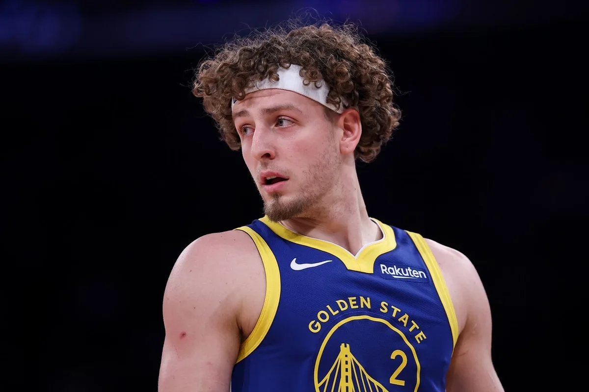 Защитник «Голден Стэйт» Подзиемски объяснил, почему в НБА ему защищаться проще, чем в NCAA