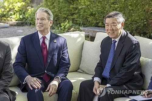 美베선트·中허리펑, 뉴욕 JP모건서 회동…정상회담 의제조율