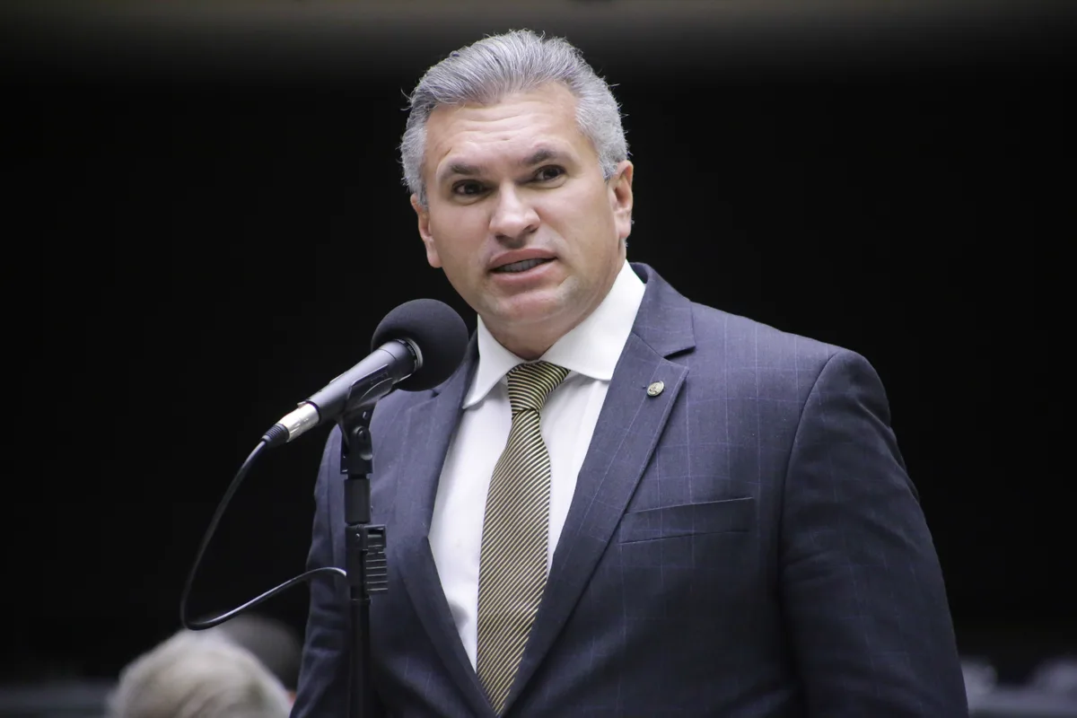 Ex-coordenador de campanha de Bolsonaro no Nordeste ‘faz o L’