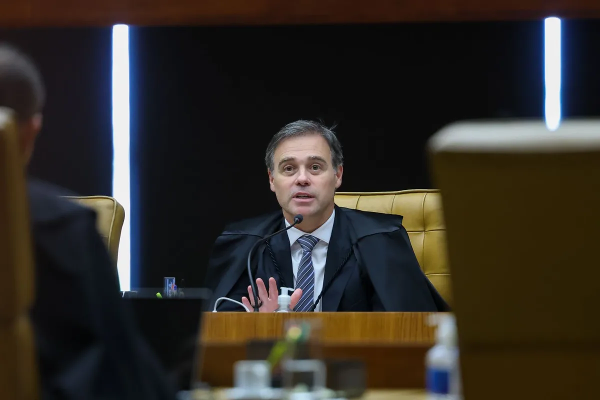 JOTA Principal | Mendonça deve manter inquéritos contra Lulinha no STF; leia bastidores