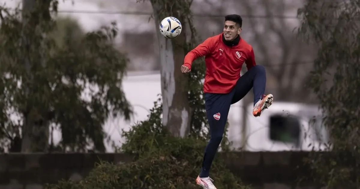 Sebastián Valdez pasó por el quirófano: la lesión que lo aleja de las canchas