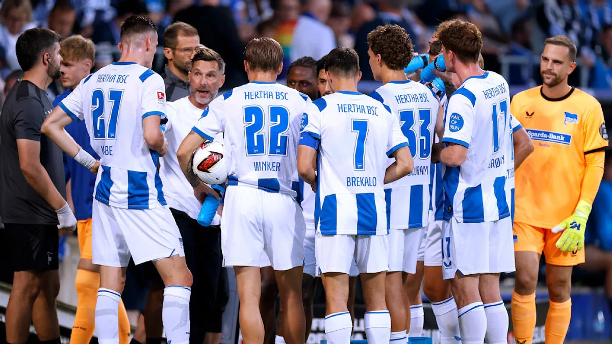 Hertha-Trainer gibt alles - BILD lüftet Leitls Pokal-Geheimnis!