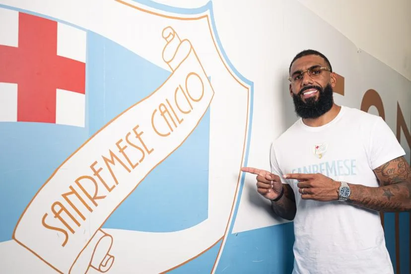 Après son départ de Caen, Yann M'Vila rejoint Sanremese, le club italien repris par Christian Karembeu