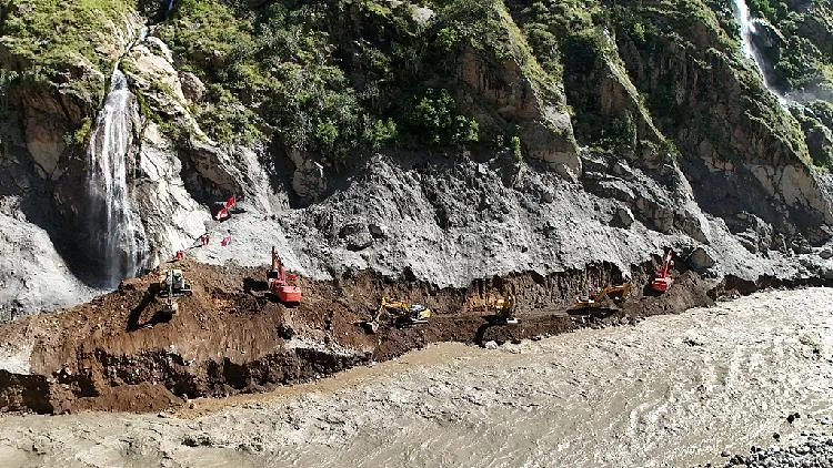 Experts: What makes the Gyirong Port rescue so difficult?