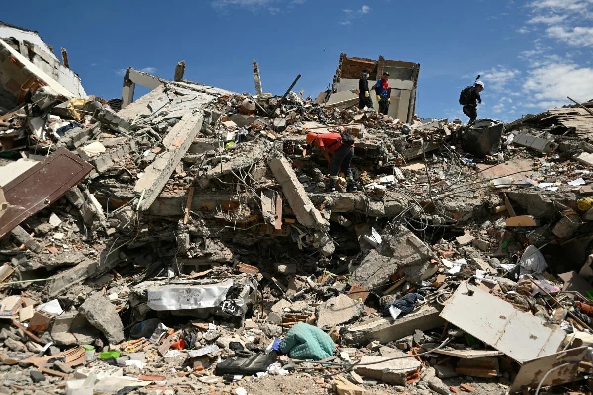 'Adoravam salsa', diz parente da única sobrevivente de família devastada por terremoto na Colômbia