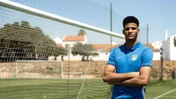 Dispensado do Alverca após agressão reage: «Devo lembrar que o acionista principal se chama Vinicius?»