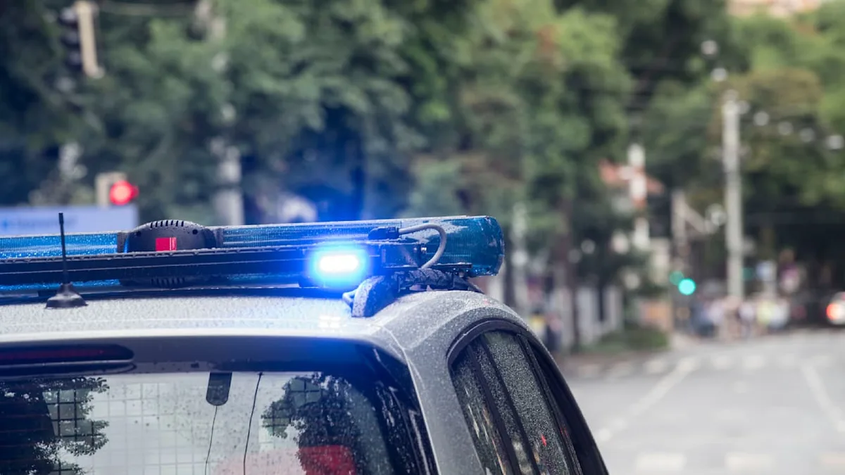 Ihr Bruder musste alles mitansehen - Mädchen (8) von Auto erfasst und schwer verletzt