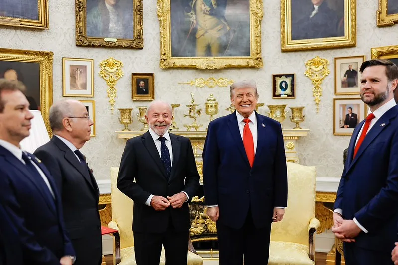 Brasil e EUA retomam negociações sobre tarifas impostas por Washington