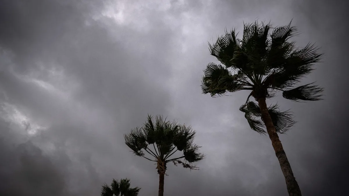 Des vents à près de 200km/h: l'ouragan Isaias, qui se dirige vers le sud des États-Unis, se renforce en catégorie 3