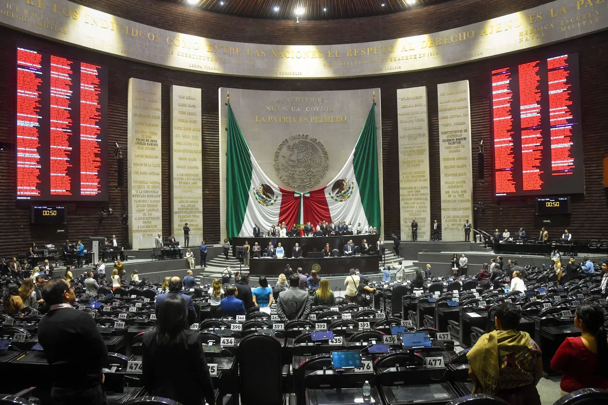 Aprueba Cámara de Diputados reforma contra doble nacionalidad