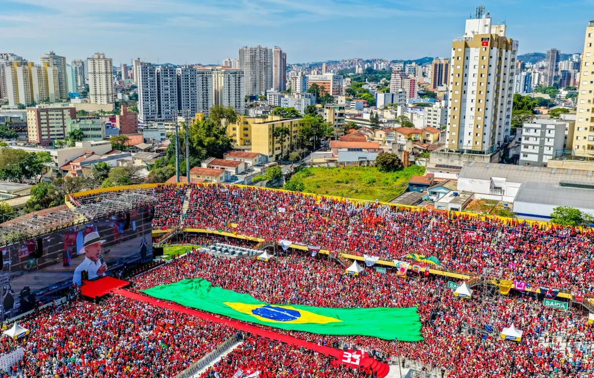 Janja, Haddad, Alckmin: os principais destaques do ato histórico de Lula em São Bernardo