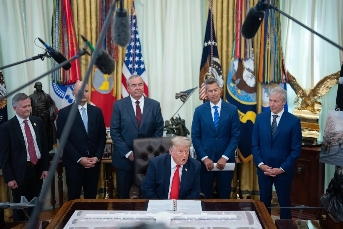 VÍDEO: Trump prohíbe la entrada de CNN, MSNOW y Politico a la Casa Blanca