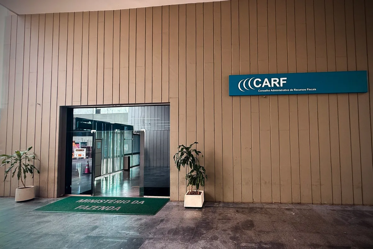 Carf adota novas políticas de integridade e antissuborno