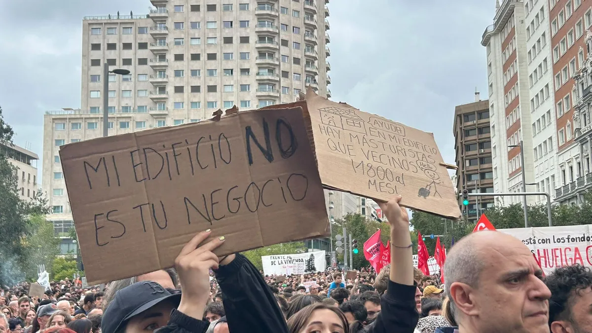 La patronal que coincide con el Gobierno en señalar a los pisos turísticos: "Lo advertimos en 2014"