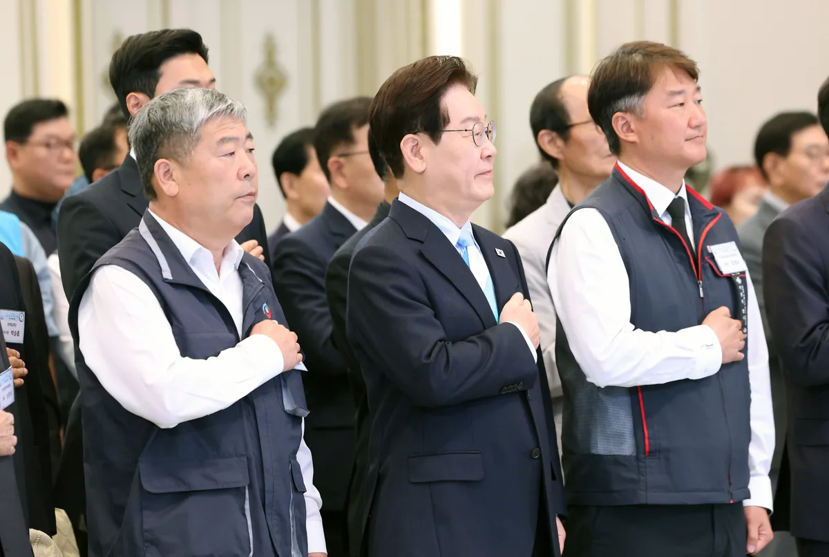 李 대통령, 양대 노총 위원장 만나 메가특구법 노동 쟁점 논의