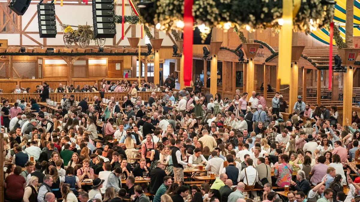 Nichtraucherschutz: Kein Rauchverbot in Festzelten - Bürger klagen gegen Gesetz