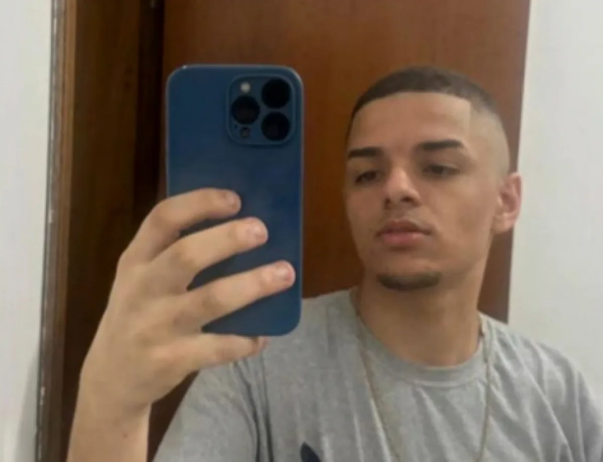 Gustavo Munis, jovem morto pela PM com 27 tiros, é velado em SP