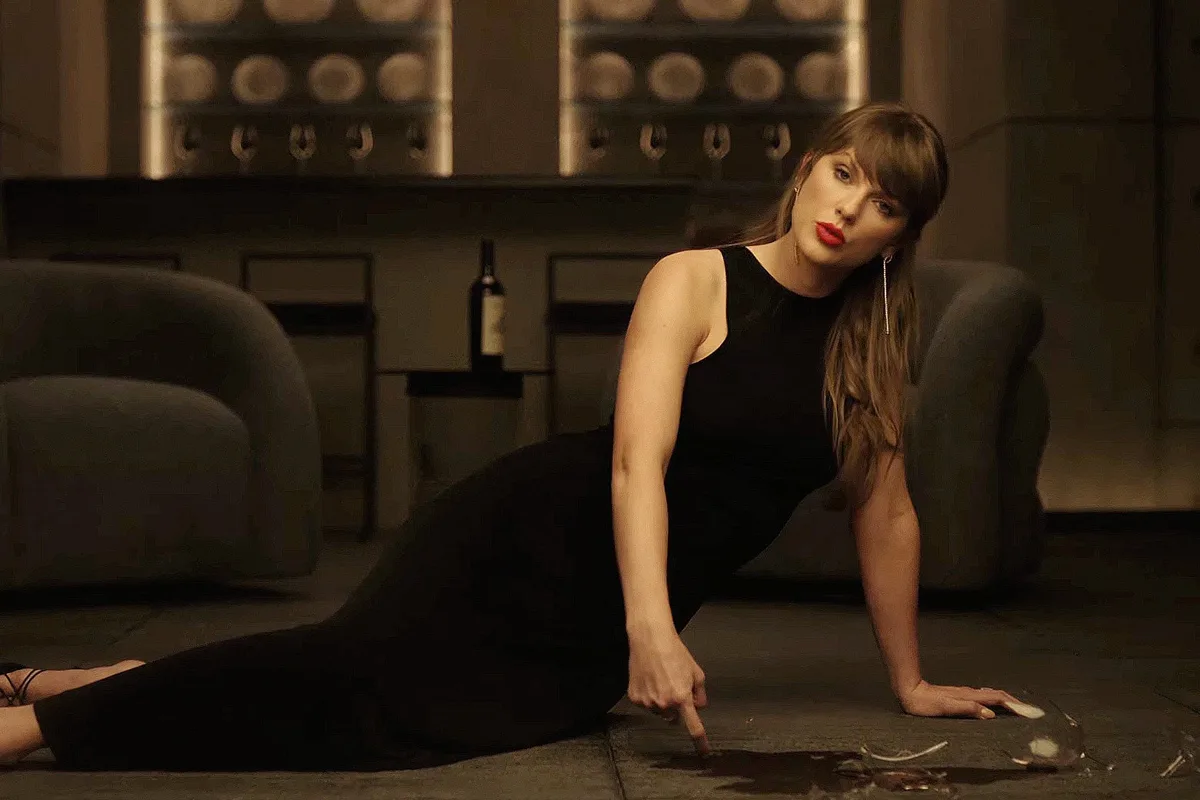 It Seems Like Everyone Hates Taylor Swift’s New Songs, So Why Are They Still So Popular?