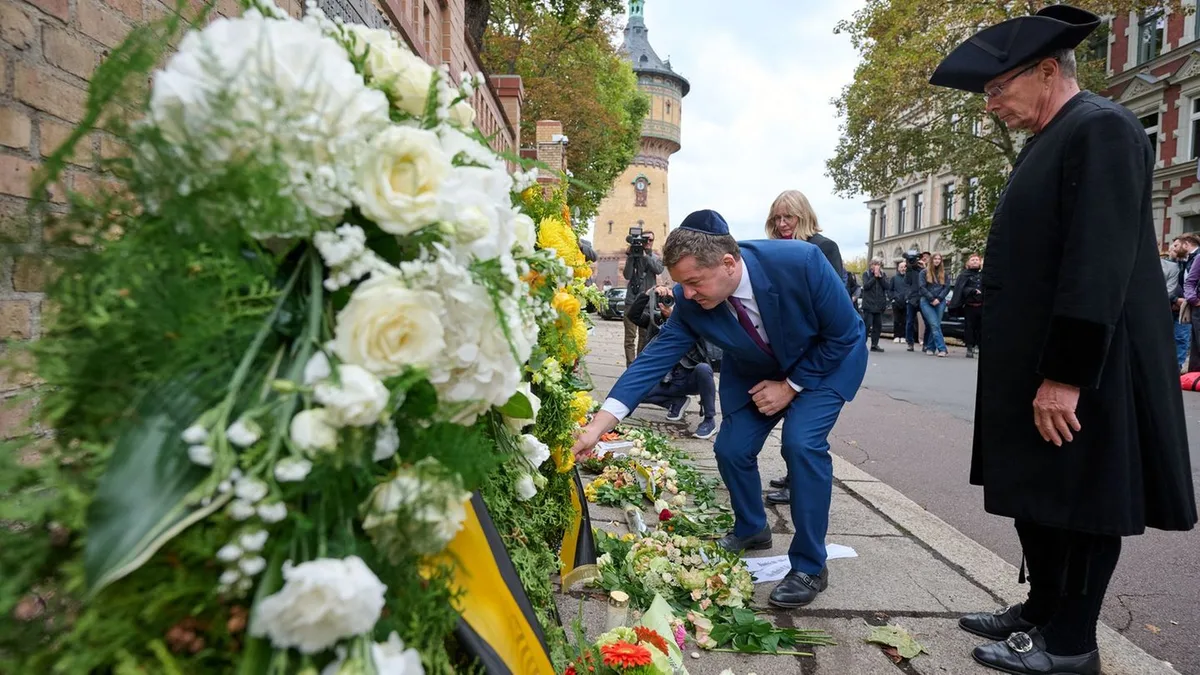 Erinnerung an Attentat: Halle erinnert an rechtsextremen Anschlag mit zwei Toten