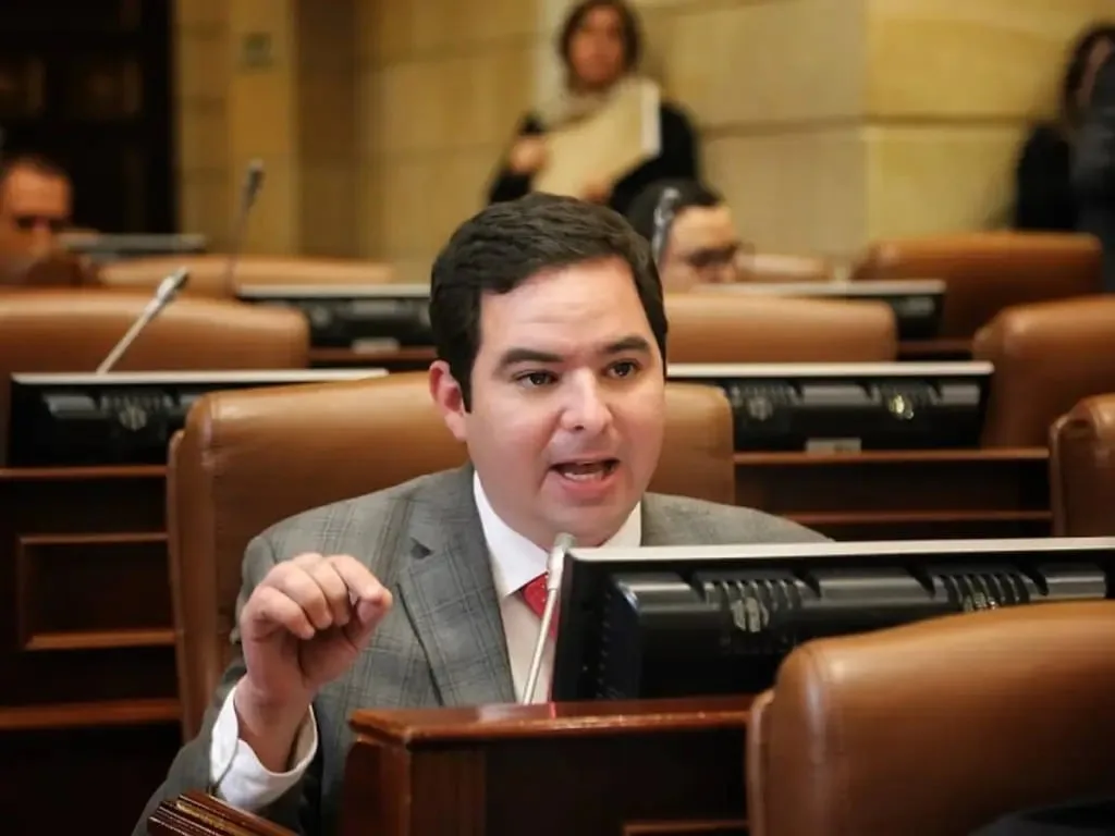 Senador Carlos Meisel habló sobre el Presupuesto 2027: “Este país está asfixiado con los impuestos”