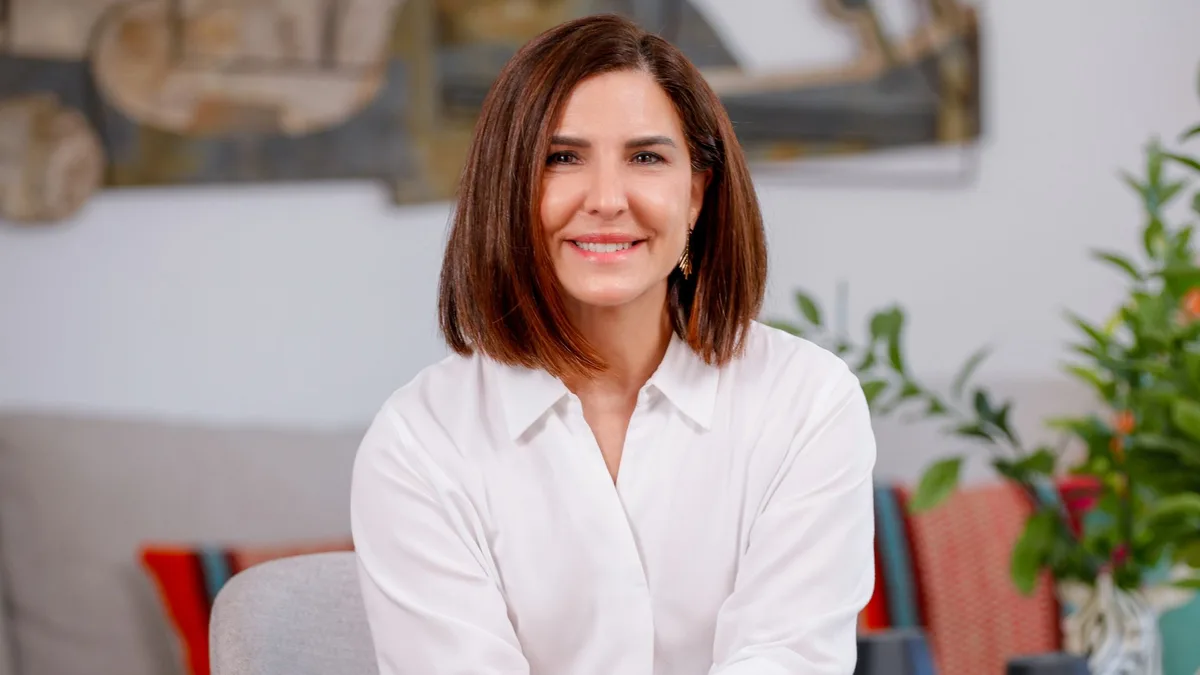 Begoña Pérez, La Ordenatriz, revela un error habitual al limpiar: "Una mancha que casi siempre intentamos solucionar de manera equivocada es el uso de la lejía"
