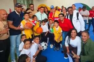 Entregan rehabilitada la Escuela Básica Distrital Inés Ponte en Antímano