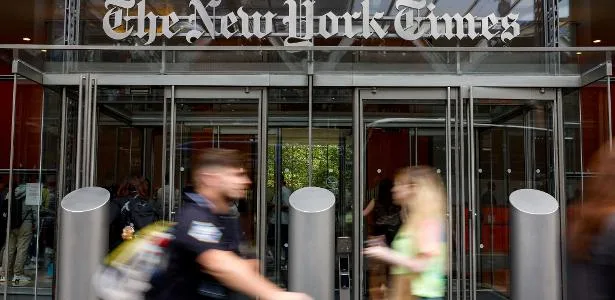 Governo dos EUA surpreende órgãos ao defender OpenAI e Microsoft contra NYT